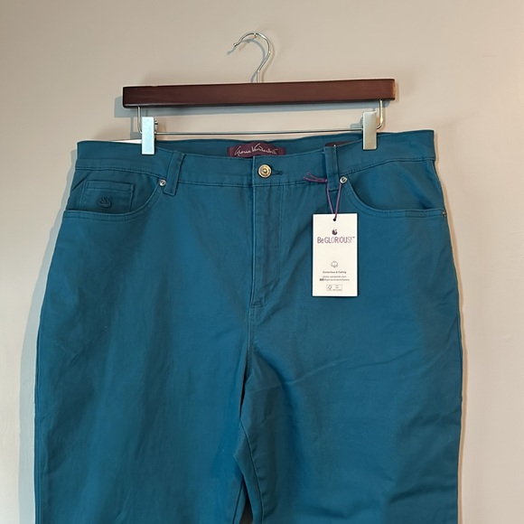 Blue Amanda Slimming Jeans Gloria Vanderbilt NWT Size 18 Short - Picture 2 of 10